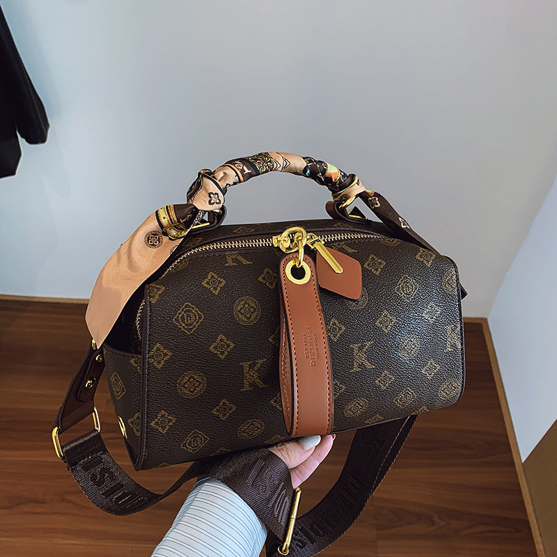 2026 New Style Design Arrival Premium Print Handbag Light Luxury Versatile Fashion Boston bag High Quality Women's Gift Free Shipping