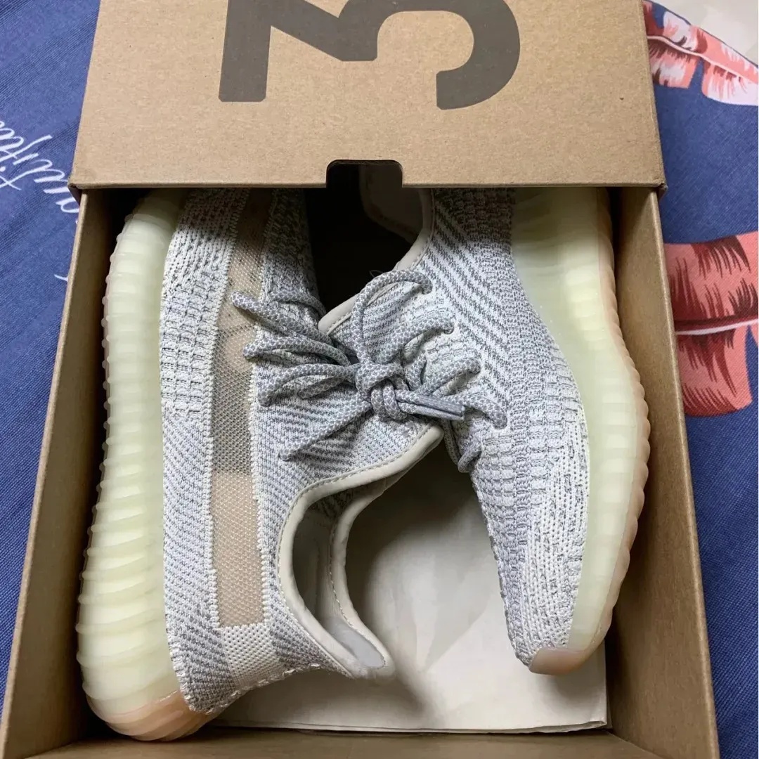 Designer 350 v2 Boots runner Shoes men women shoes 350S big size tennis shoe sports outdoor Men sport shoes women men casual Shoes With Box