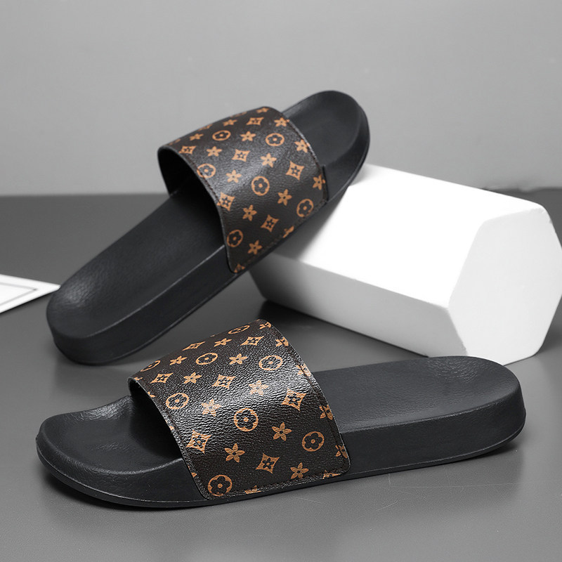 Men's beach vacation slippers 2026 new print design fashionable soft bottom anti slip casual cool slippers