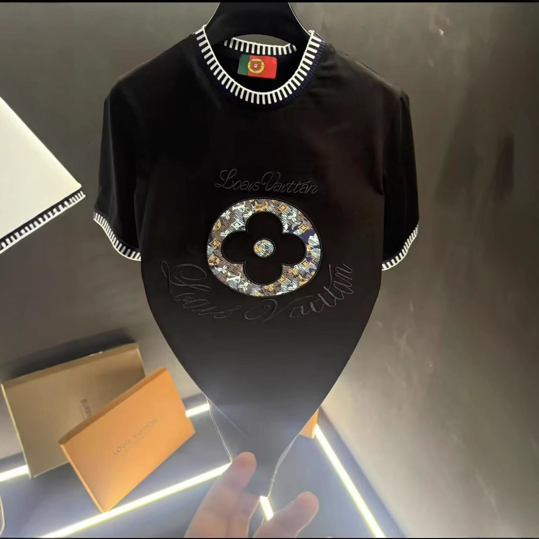 Luxury Brand Designer Men 2026 Summer New Designer Luxury Embroidered Crew Neck T-Shirt Slim Fit Fashion Short Sleeve Casual Top