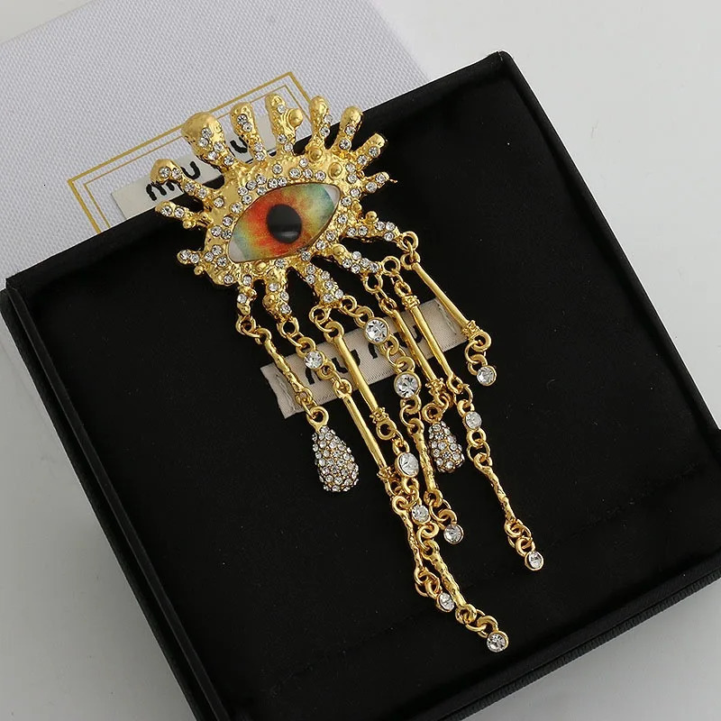 Retro Eye Shaped Rhinestone Brooch for Women and Men Tassel Chain Lapel Pins Badge Elegant Fashion Jewelry Accessories 260403BJ - view 5