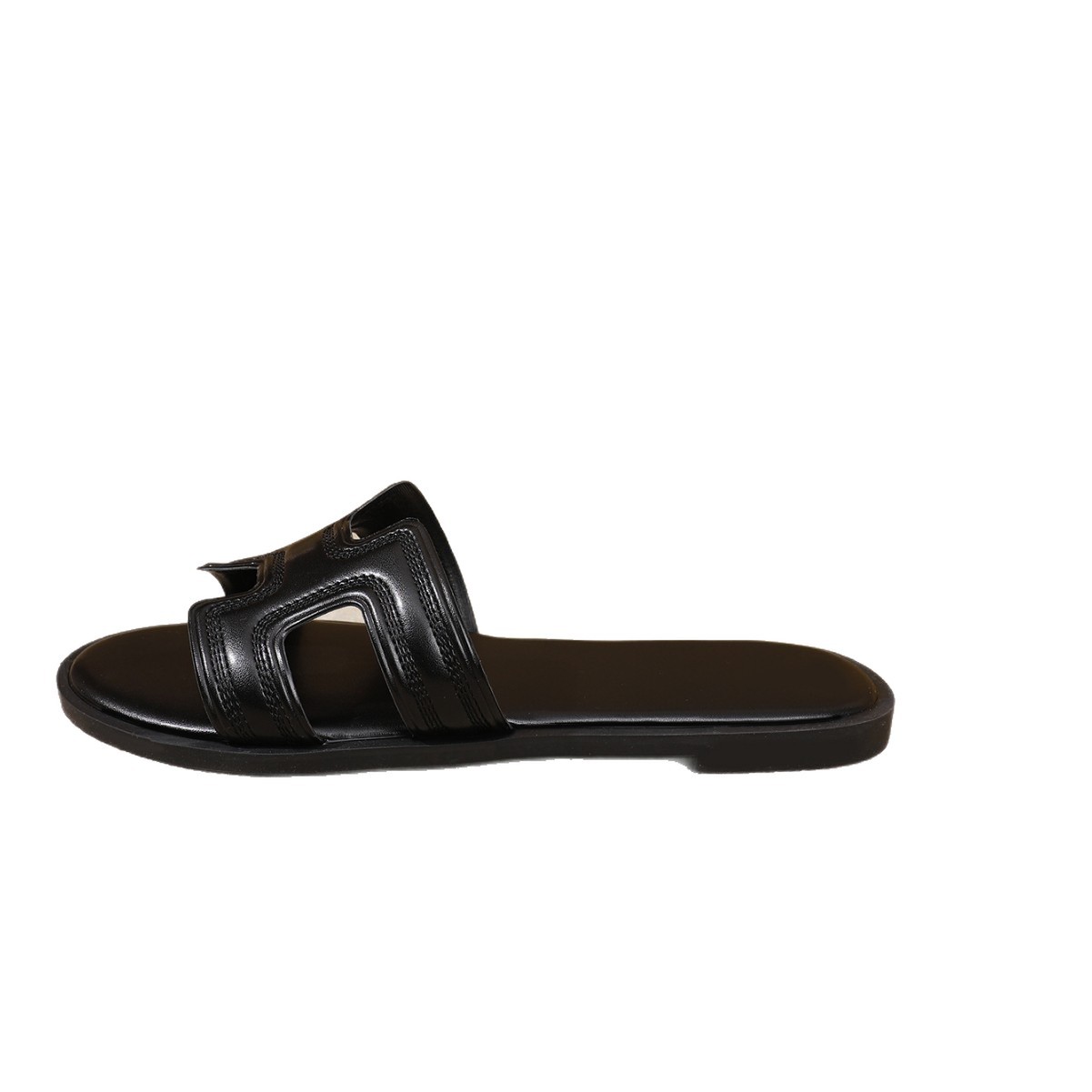 2026 Summer New Fashion Trend Designer Sandals Outdoor Home Casual Flat Slippers Beach Shoes for Women