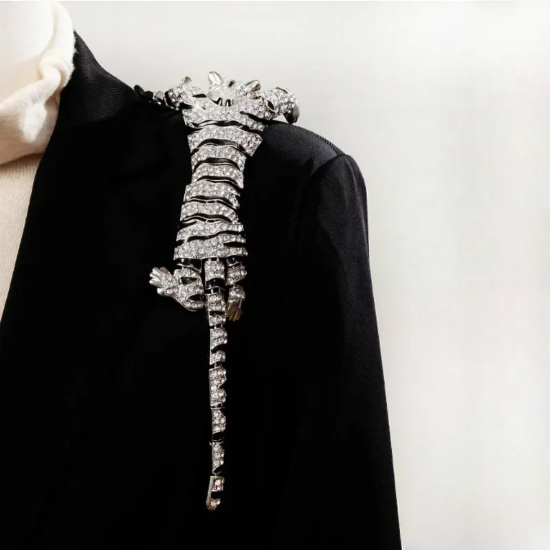 women men exaggerated tiger brooch large luxury rhinestone animal pin jewelry 260403BJ - view 4