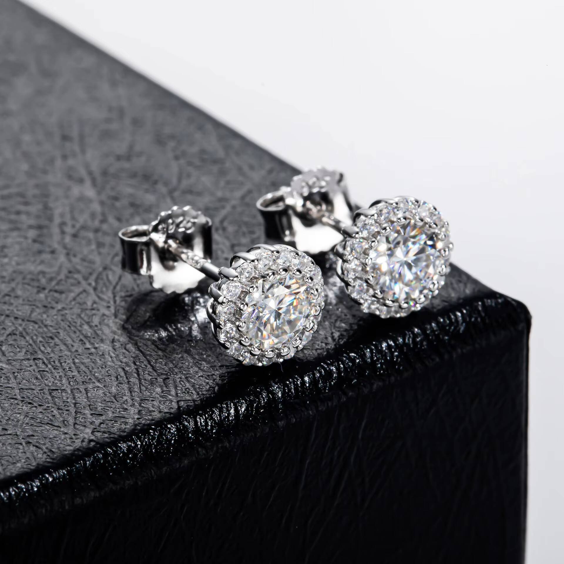 Halo Full Pave Floral Moissanite Stud Earrings S925 Sterling Silver Light Luxury Premium for Tiktok Live Wholesale