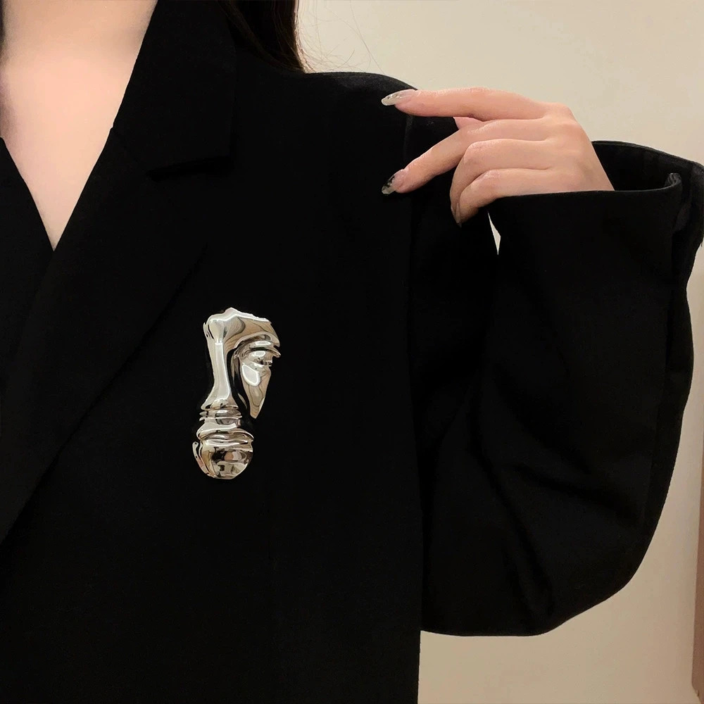 Fashion Face Mask Brooch Metal Design Creative Punk Coat Suit Neutral Chest Flower Brooch Quality Texture Accessory Gift 260403BJ - view 5