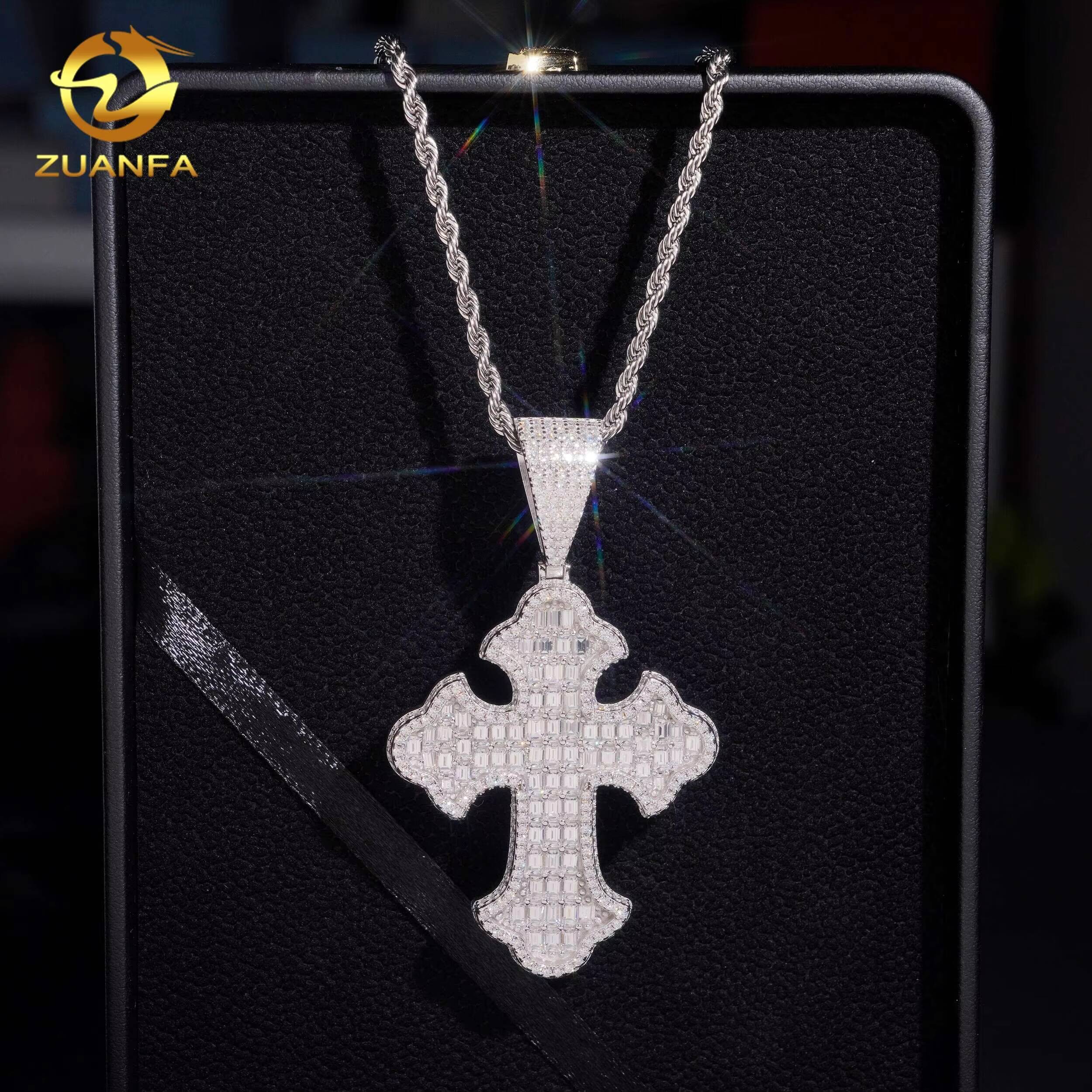 New Arrival Fine Hip Hop Moissanite Jewelry Pendant 925 Silver Baguette Diamond Iced Out Jewelry VVS Moissanite Cross Pendant