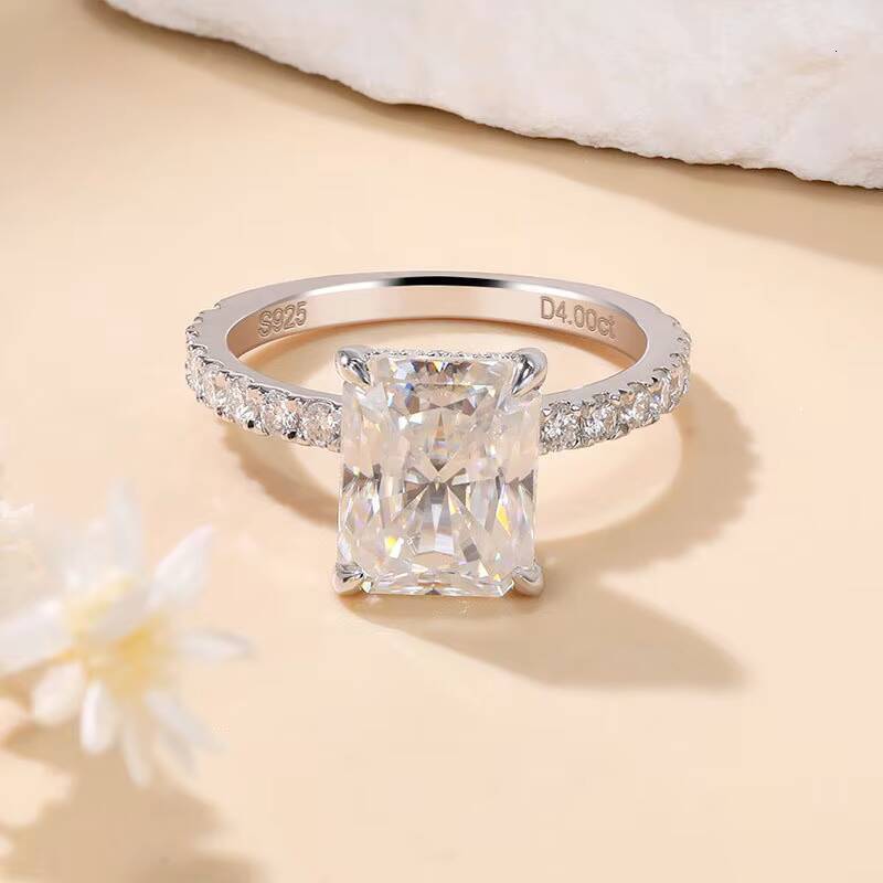 4 Ct Radiant Cut Full Moissanite Ring for Women in S925 Sterling Silver Platinum Plated Factory Direct Dropshipping
