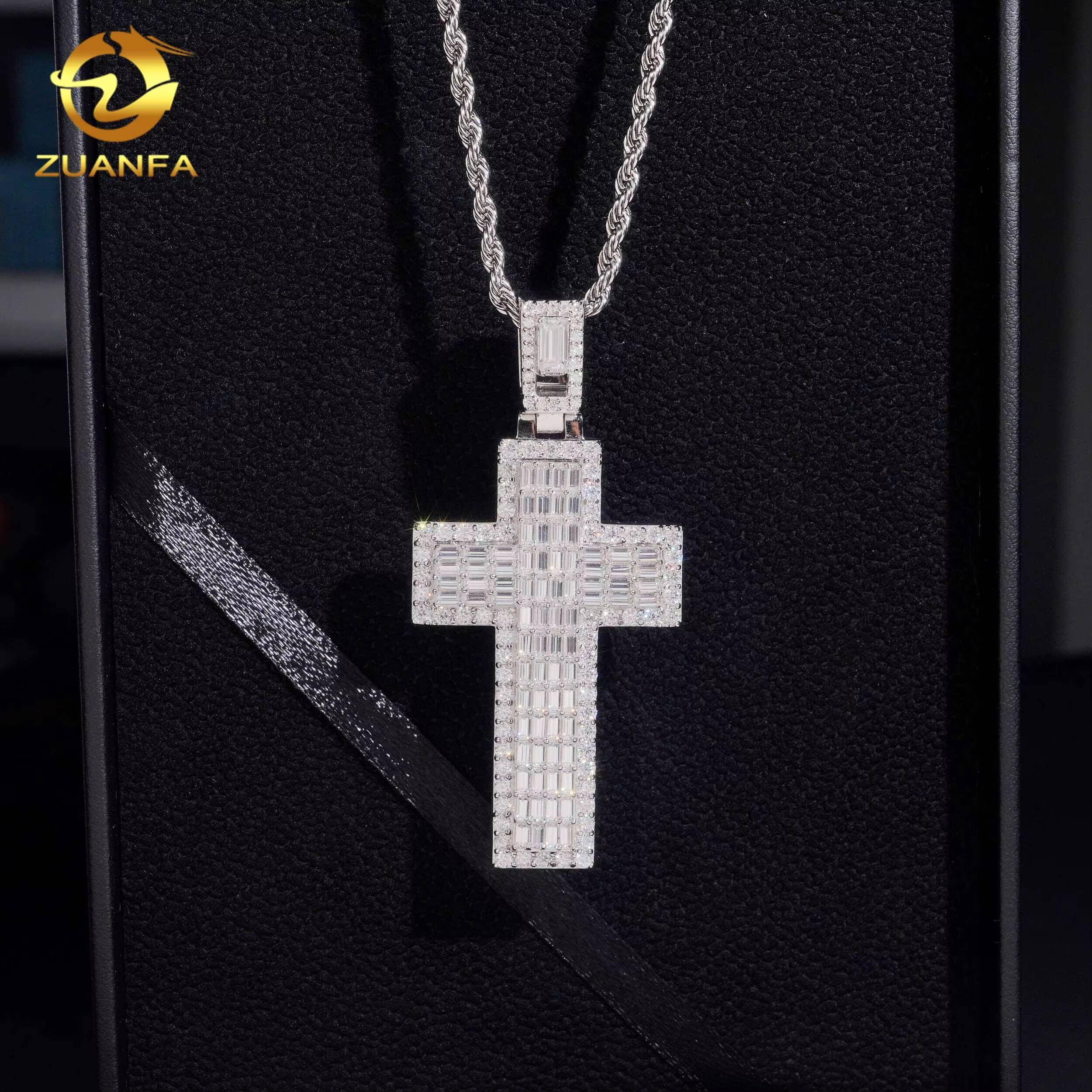 Baguette Cut Diamond Fine Hip Hop Moissanite Jewelry Iced Out Solid Back Cross Pendant 925 Silver VVS Moissanite Pendant