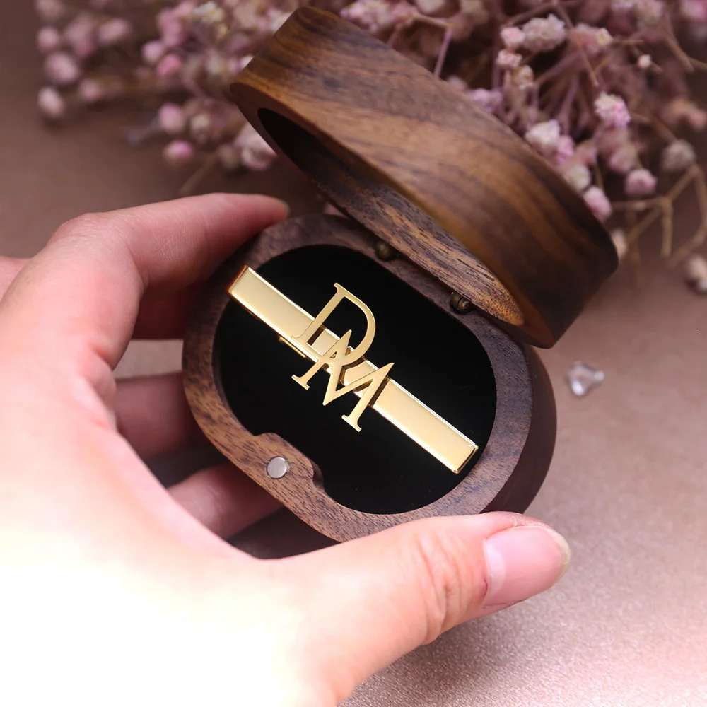 Tangula Custom Initials Tie Clip With Transparent Wood Box Stainless Steel Mens Letters Tie Clip Personalize Jewelry For Groom 260403wwBJ - view 4