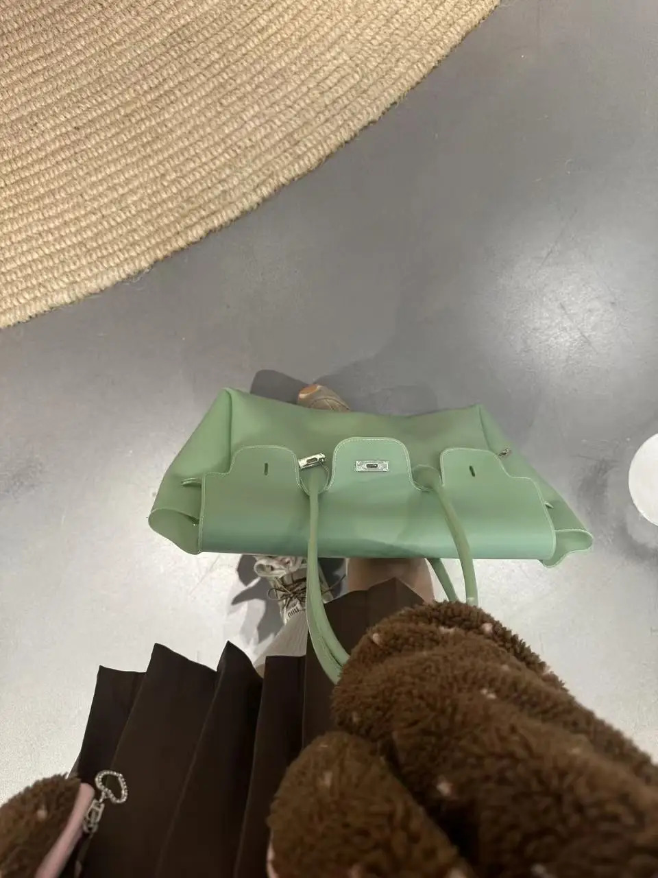 Kiikii same jelly bag 2026 summer commuting tote fashion transparent largecapacity armpit female 260325