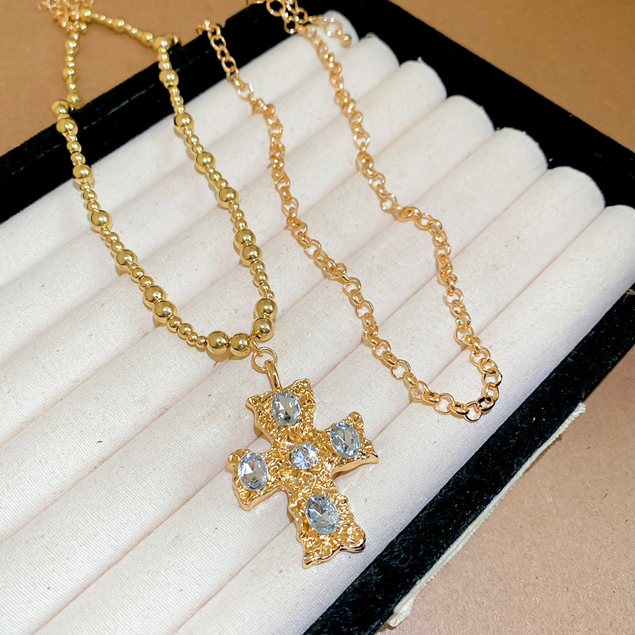 European and American diamond-encrusted cross pendant necklace for women, vintage gold high-end layered collarbone chain - view 4