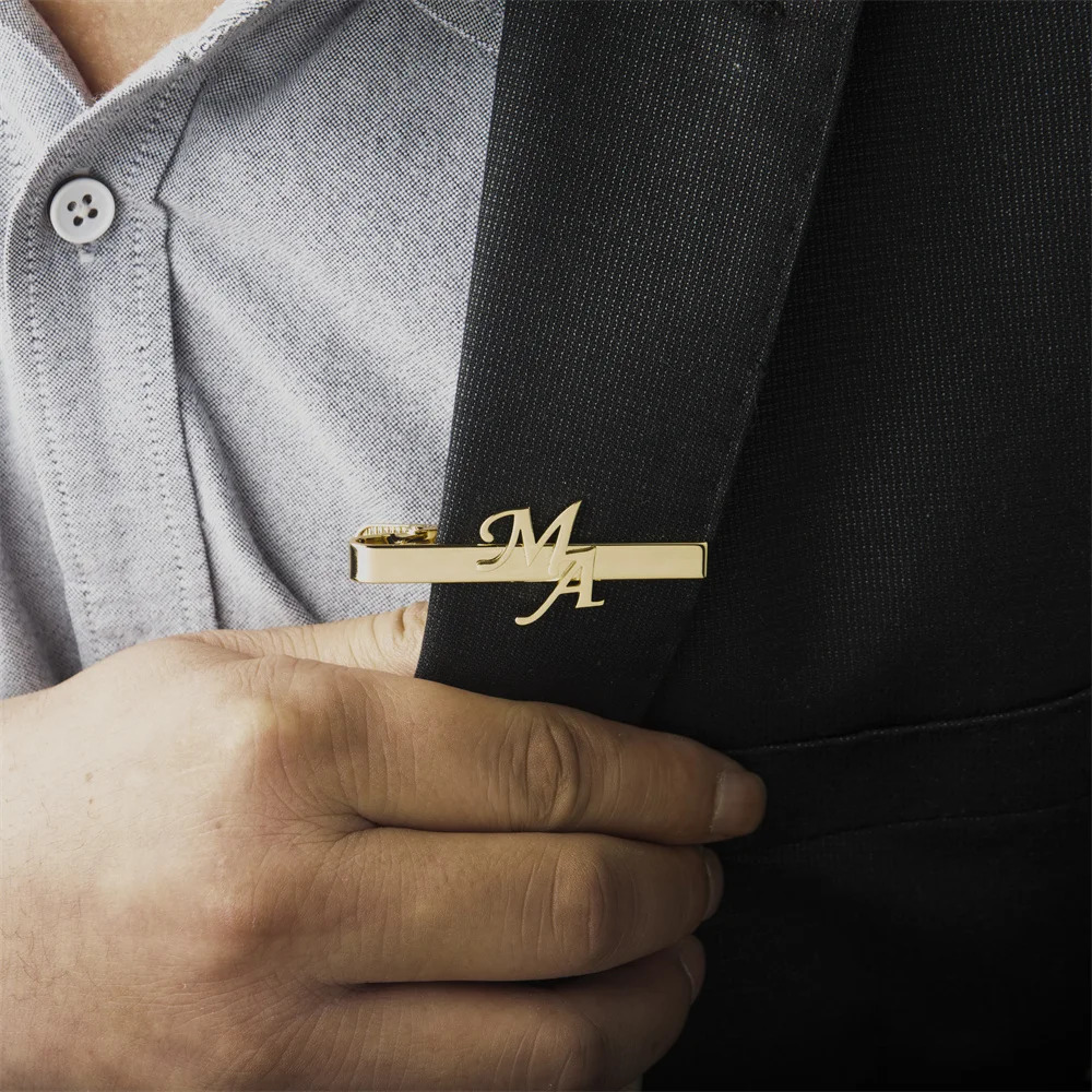 Tangula Custom Initial Tie Clip for Groom Stainless Steel Mens Initials Tie Clip Personalized Wedding Jewelry Tie Accessories 260403BJ