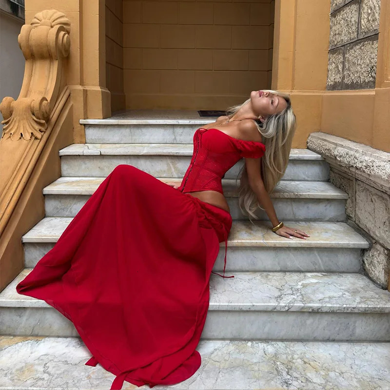 Sexy Red Womens Matching Sets Fishbone Lace Corsets Low Waist Loose Skirt Suits Vacation 2 Pieces Sets 2026 Summer Lady Outfits 260403