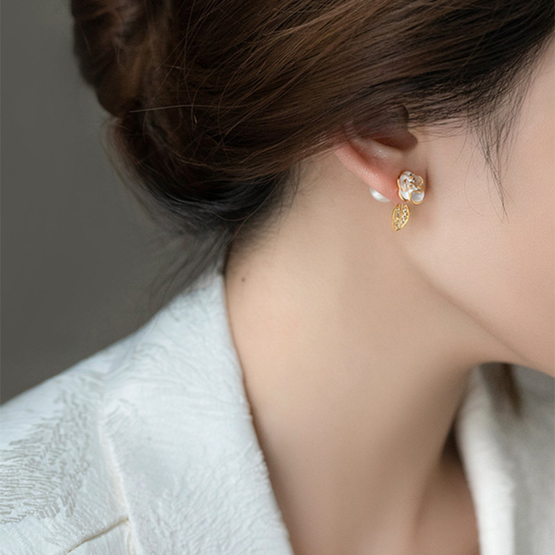 Elegant and stylish camellia pearl zirconia stud earrings for women, versatile design, 2026 new popular ear accessories - view 3