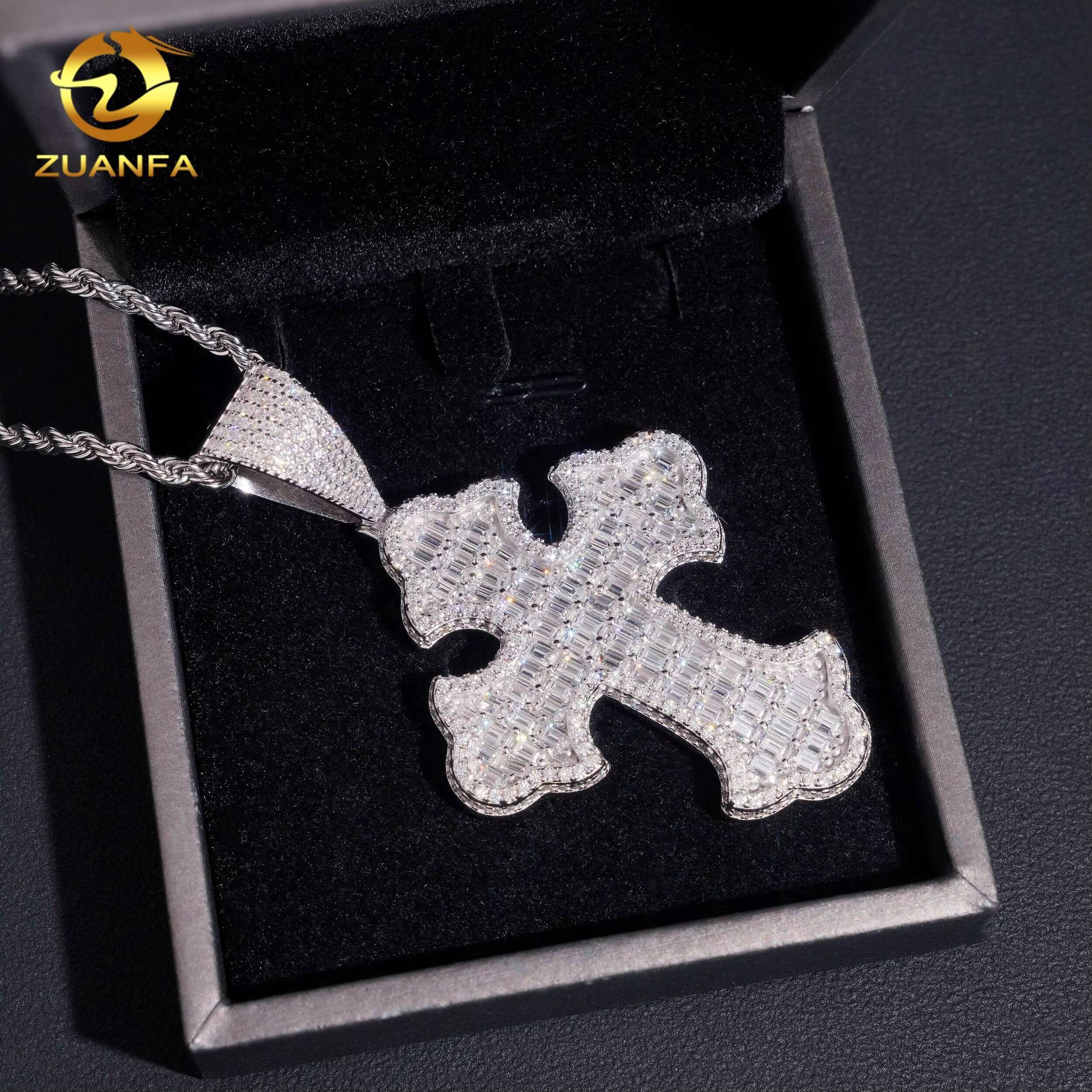 New Arrival Fine Hip Hop Moissanite Jewelry Pendant 925 Silver Baguette Diamond Iced Out Jewelry VVS Moissanite Cross Pendant