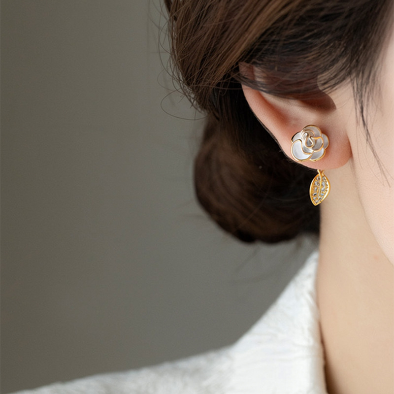 Elegant and stylish camellia pearl zirconia stud earrings for women, versatile design, 2026 new popular ear accessories - view 5