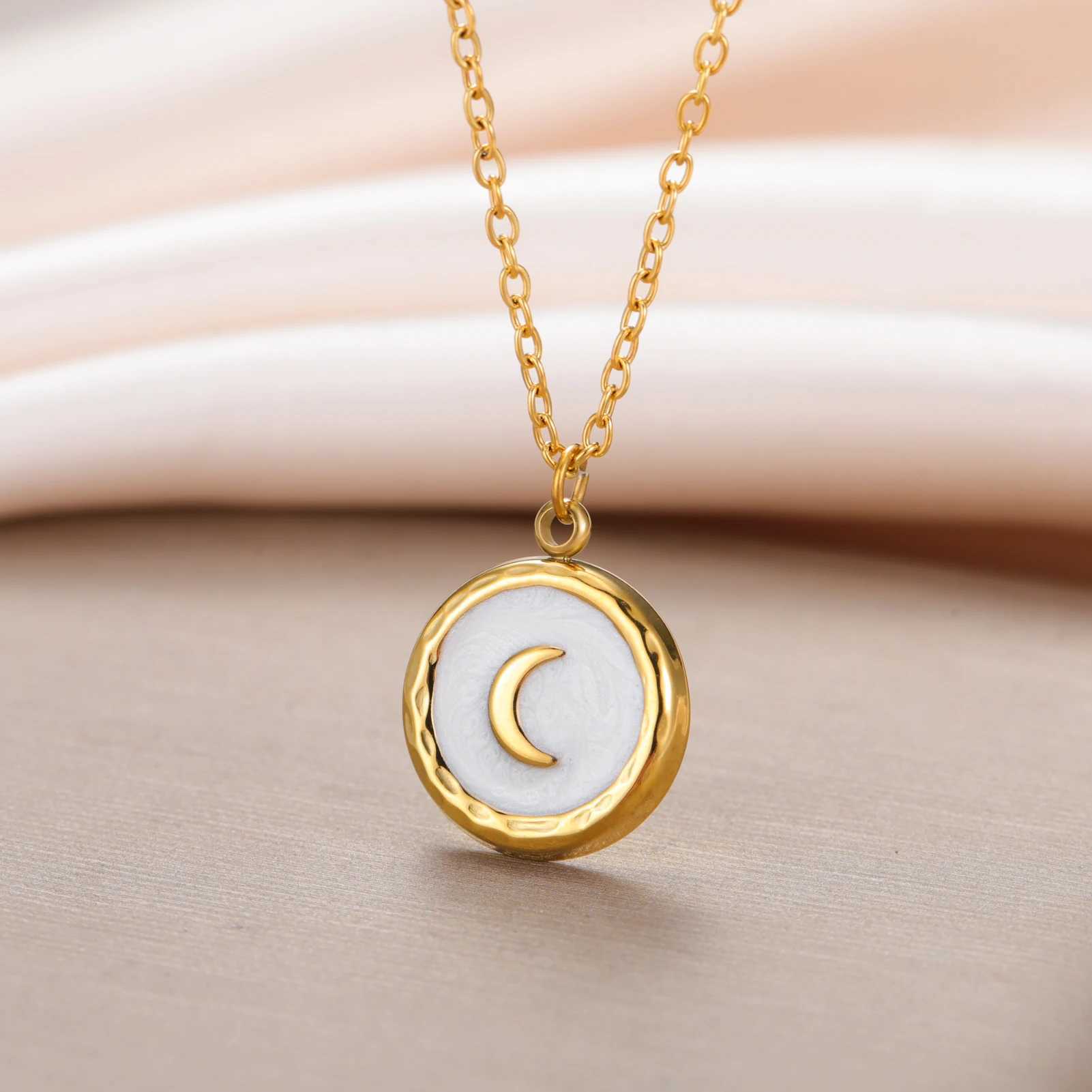 Cazador Crescent Moon Necklace for Women Trendy Stainless Steel Jewelry Coin Pendant Necklace Birthday Gift Wholesale 2026 New H260406