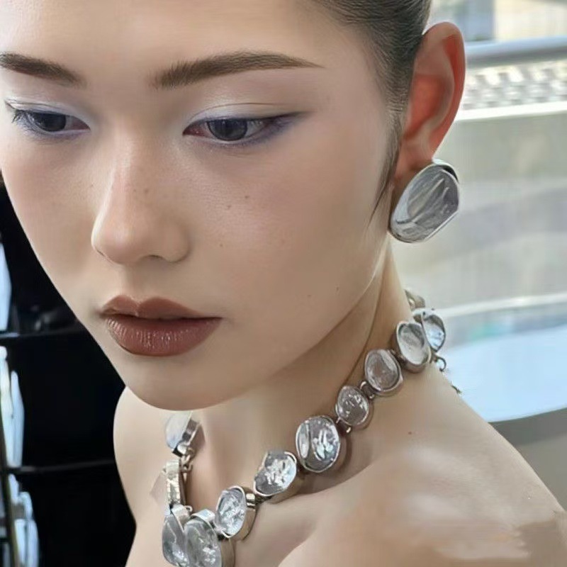 European and American Cross-Border Resin Round Necklace Earrings Personality Minimalist Style Jewelry Set Light Luxury Niche Exaggerated Accessories f - view 3