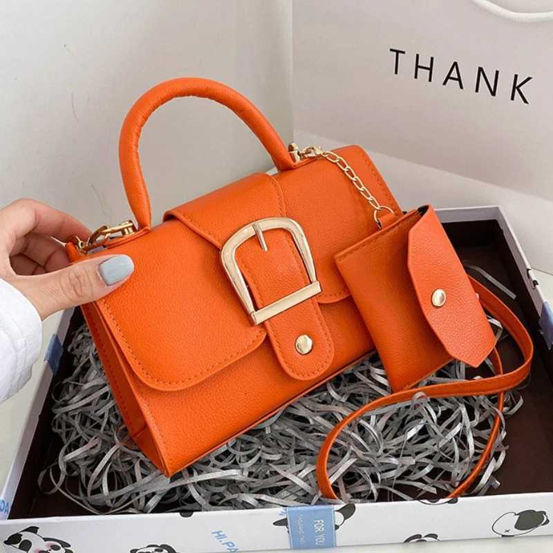 2026 New Fashion Small Handbags And Purses Designer Women Shoulder Bag Trendy Flap Female Commute Crossbody Bags Casual Tote Bag C260406