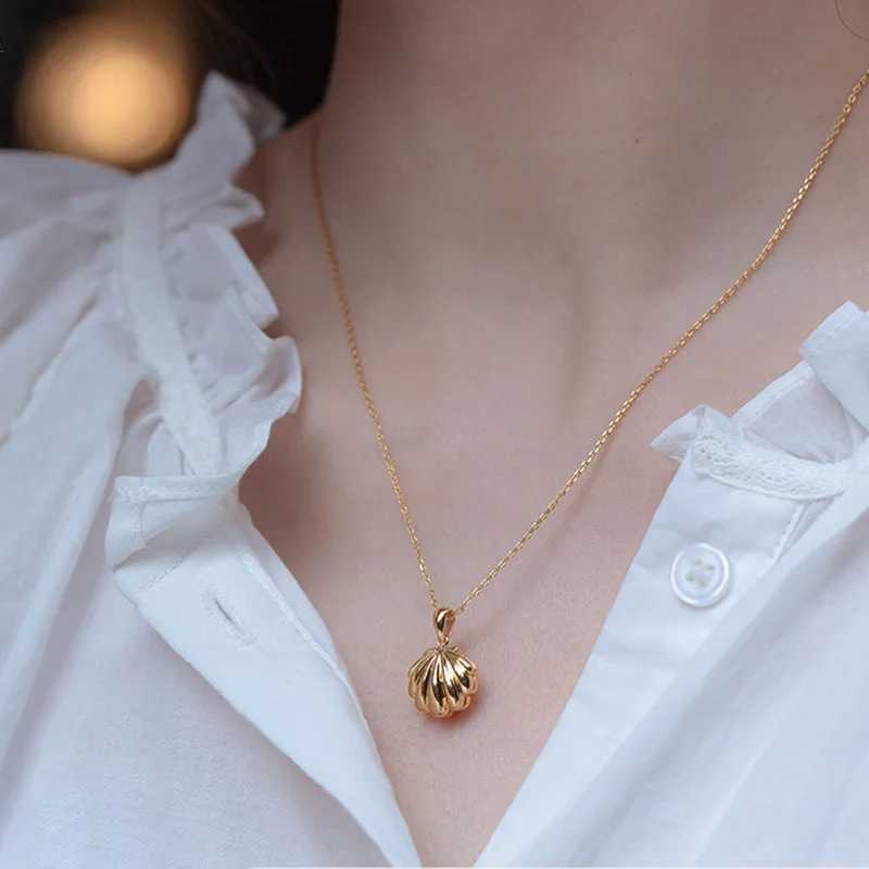 Women Fashion Minimalist Shell Necklace Summer Ocean Jewelry Personalized Pearl Necklace Mothers Day Gift H260406