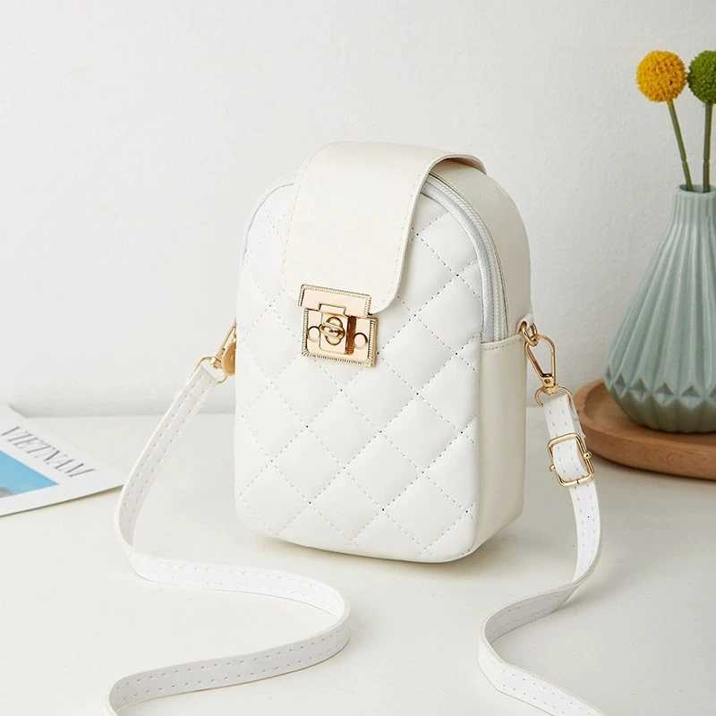 Fashion Mini Quilted Small Bag for Women Crossbody Phone Bag with Lock DesignLightweight Zipper Closure Outdoor Sport Purse C260406