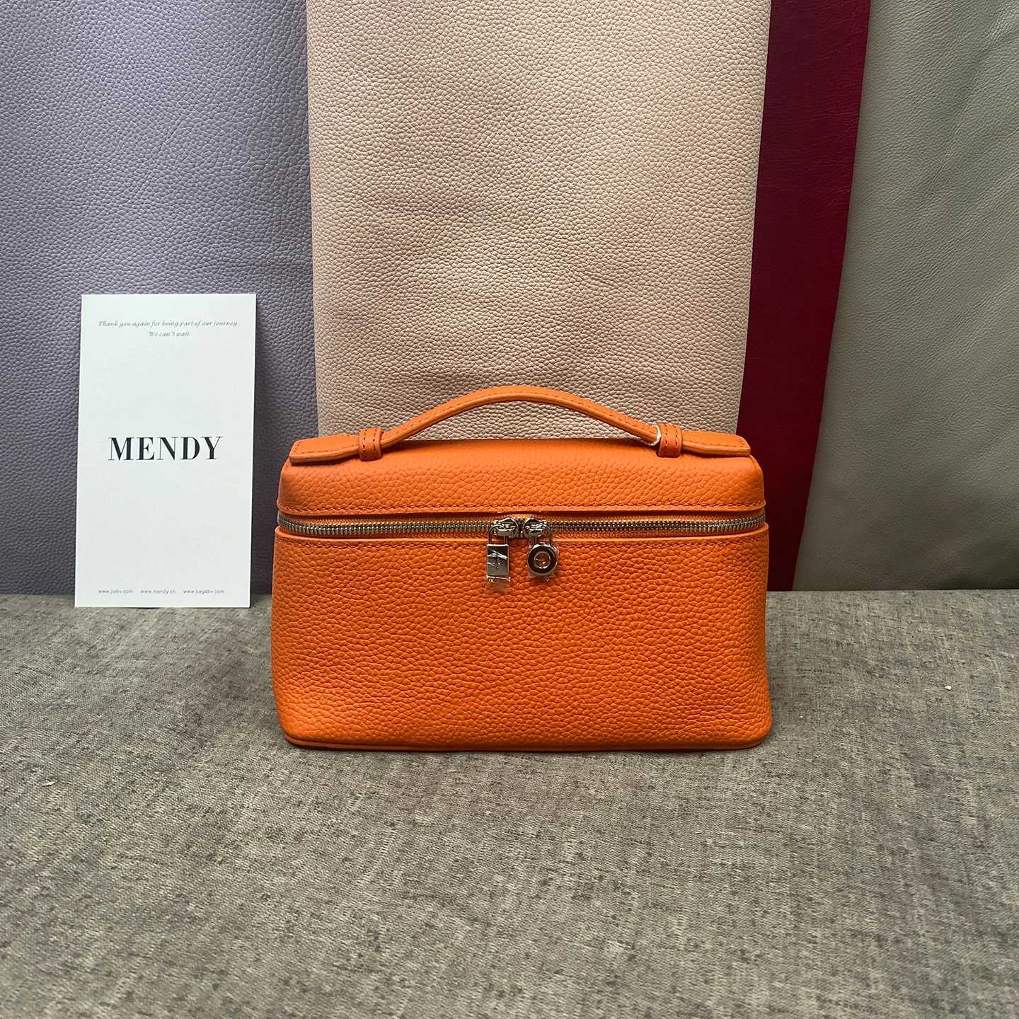 ew genuine leather LP19 mobile phone handbag for women Exclusive to women with a luxurious design and compact and exquisite ap C260406