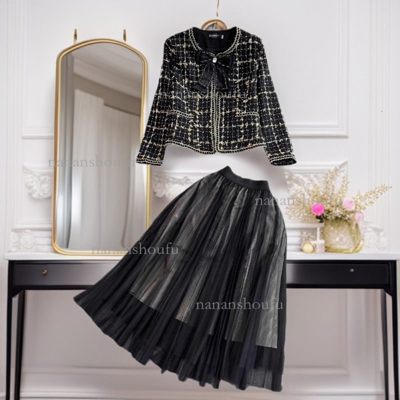 2026 Designer Set Luxury Fashion Brand Women's Elegant Embroidery Coarse Twill Round Neck Bow Jacket Top High Waist Mesh Mesh Maxi Skirt Date Ver