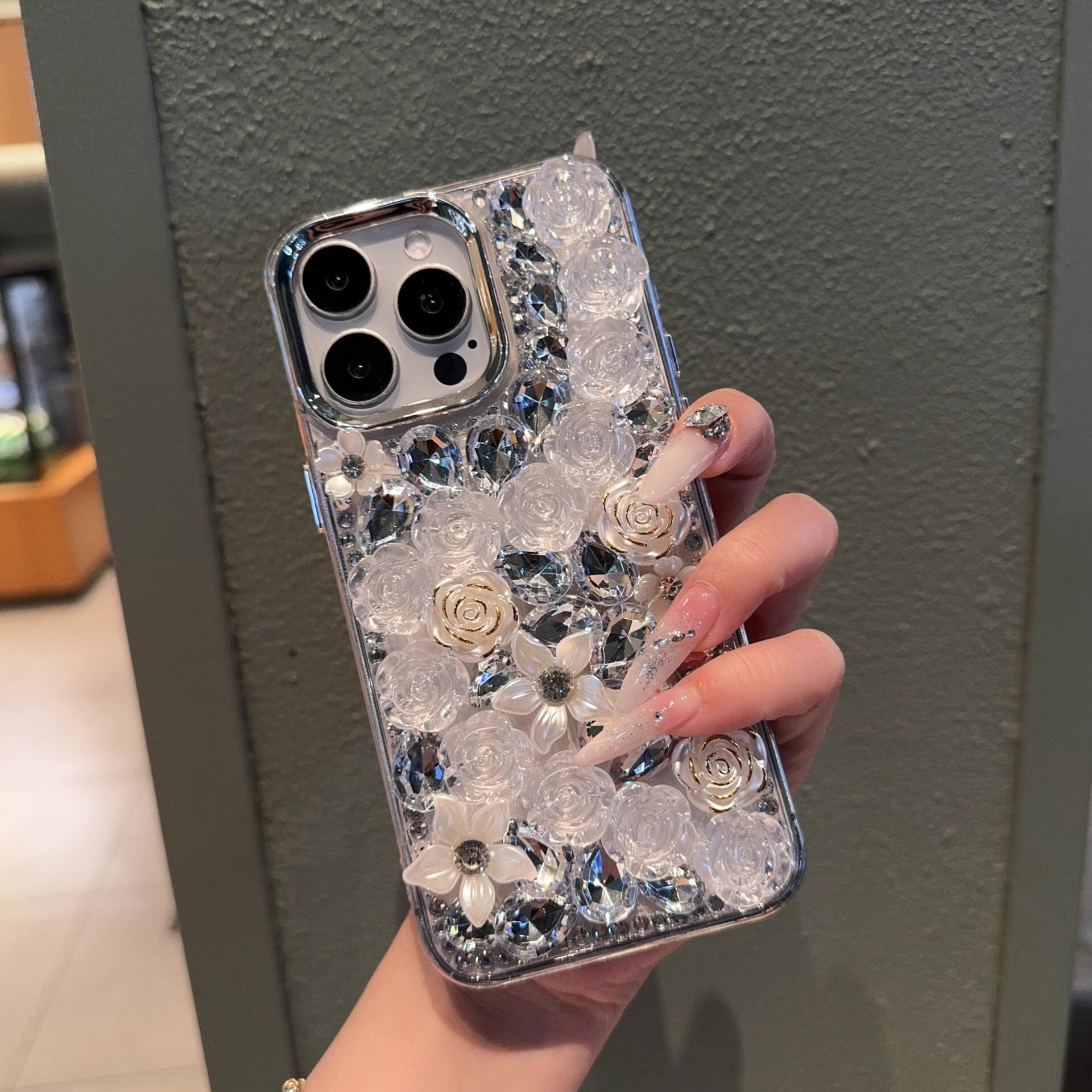 Luxury Designer Handmade Bling Rose Flower Phone Case Full Sparkly Crystal Diamond Cover For Iphone 16 Pro Max 15 14 Rhinestone Protective Case For Fa