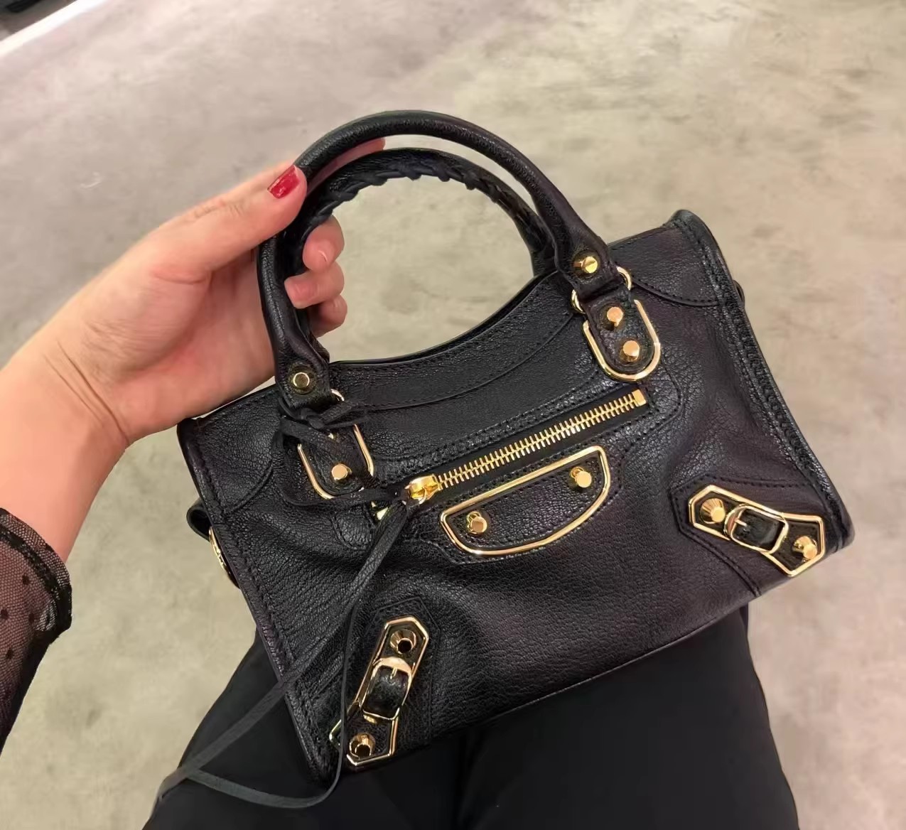Waxed Leather Rivet Fringe Motorcycle Bag, Sweet Cool Vintage Handbag Crossbody Bag, Niche Design Spice Girl Shoulder Bag, Large Capacity Commuter Bag