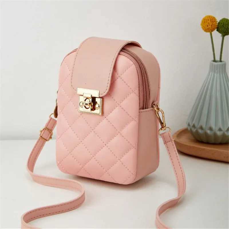 Fashion Mini Quilted Small Bag for Women Crossbody Phone Bag with Lock DesignLightweight Zipper Closure Outdoor Sport Purse C260406
