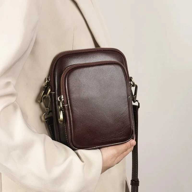Genuine Leather Handbag for Women 2024 Trend Small Bag Simple Vegetable Tanned Cowhide Mobile Phone Bag Crossbody Shoulder Bag C260406