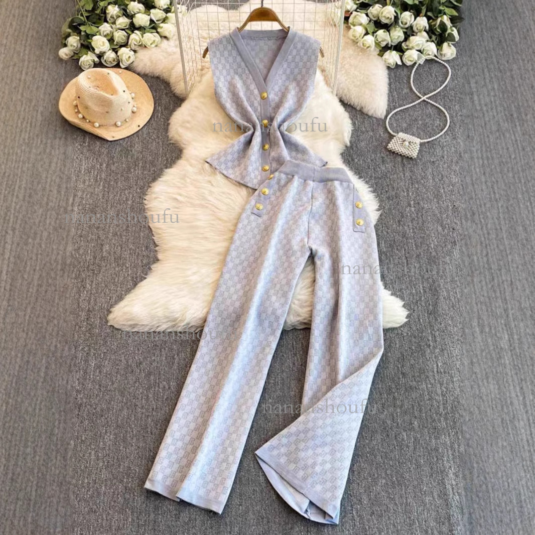 2026 Designer Set European Luxury Retro Simple Brown Knitted Top Gold Button High Waist Slimming Straight Pants Outdoor Casual Basic Women Clothes