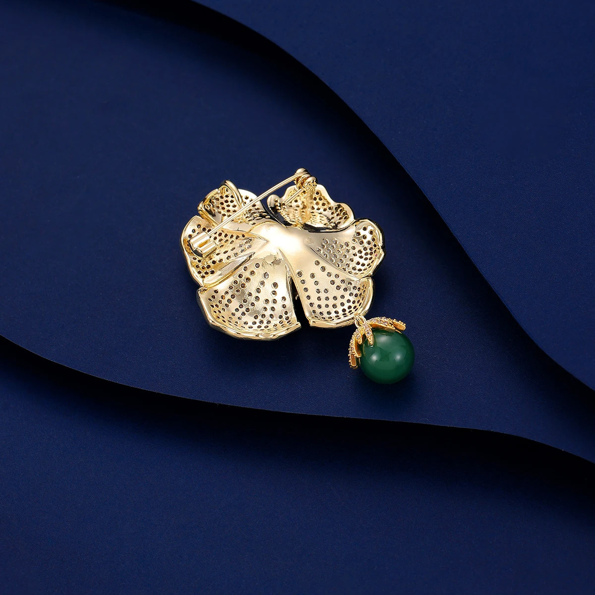 SUYU Chinese Fashion Temperament Womens Luxury Brooch Exquisite And Elegant Micro Inlaid Zircon Jewelry Decoration Holiday Gift 260403BJ - view 3