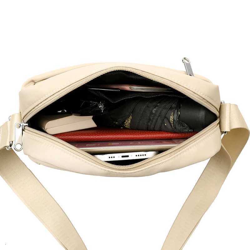 Large-capacity womens office backpack - waterproof nylon fabric bag - fashionable multi-compartment single-shoulder bag - trend C260406