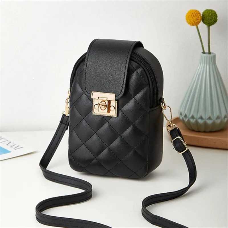 Fashion Mini Quilted Small Bag for Women Crossbody Phone Bag with Lock DesignLightweight Zipper Closure Outdoor Sport Purse C260406