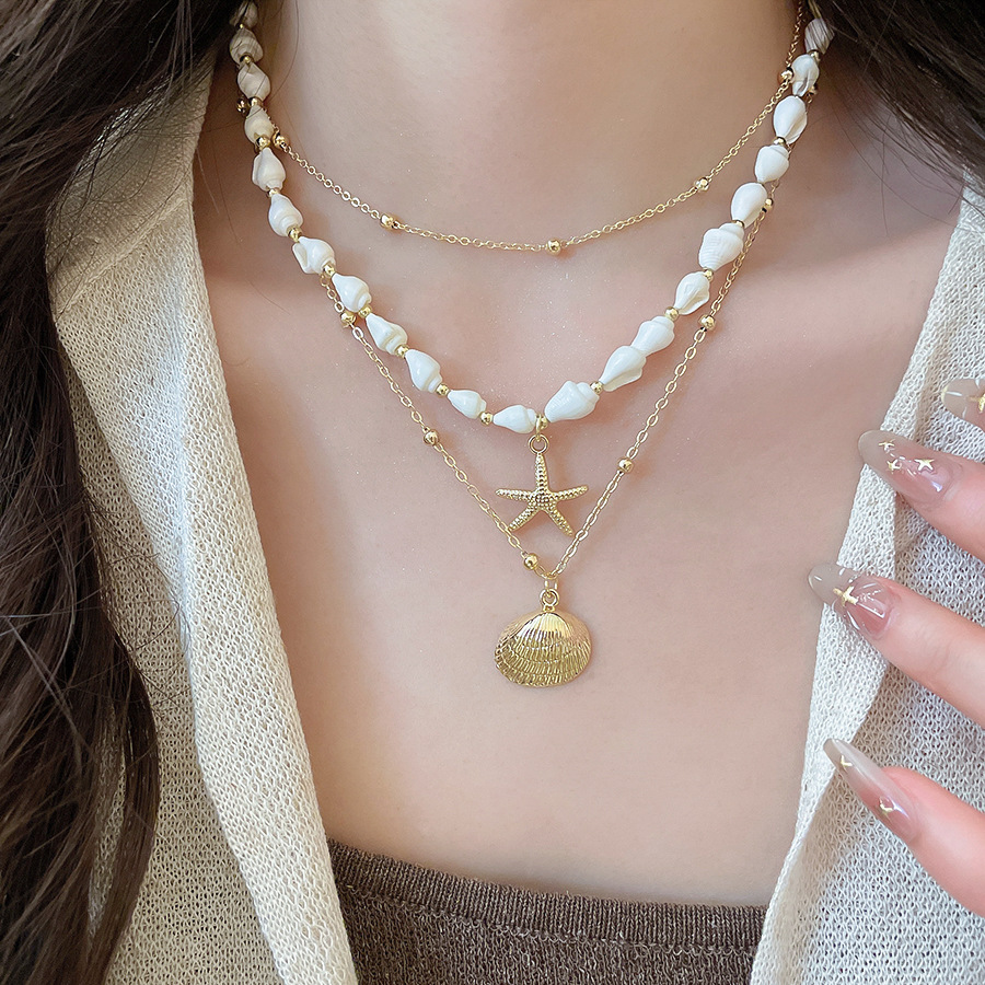 Vacation-style conch starfish shell necklace, light luxury niche high-end clavicle chain, casual and stylish choker for women - view 3