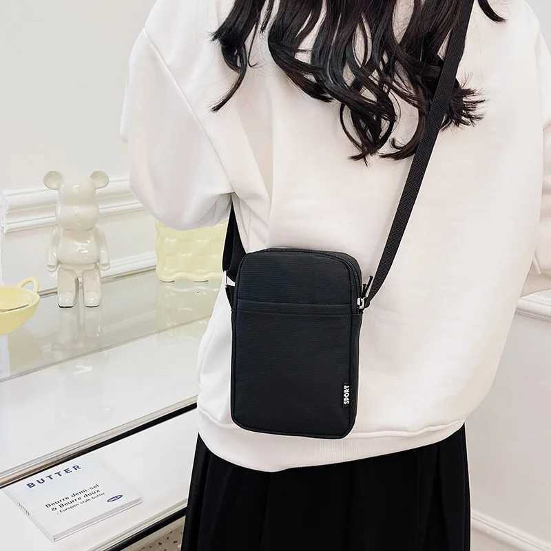 New Fashionable Mini Phone Pouch Square Vertical Tote Bag Simple Shoulder Bag Portable Lightweight Canvas Coin Crossbody Bag C260406