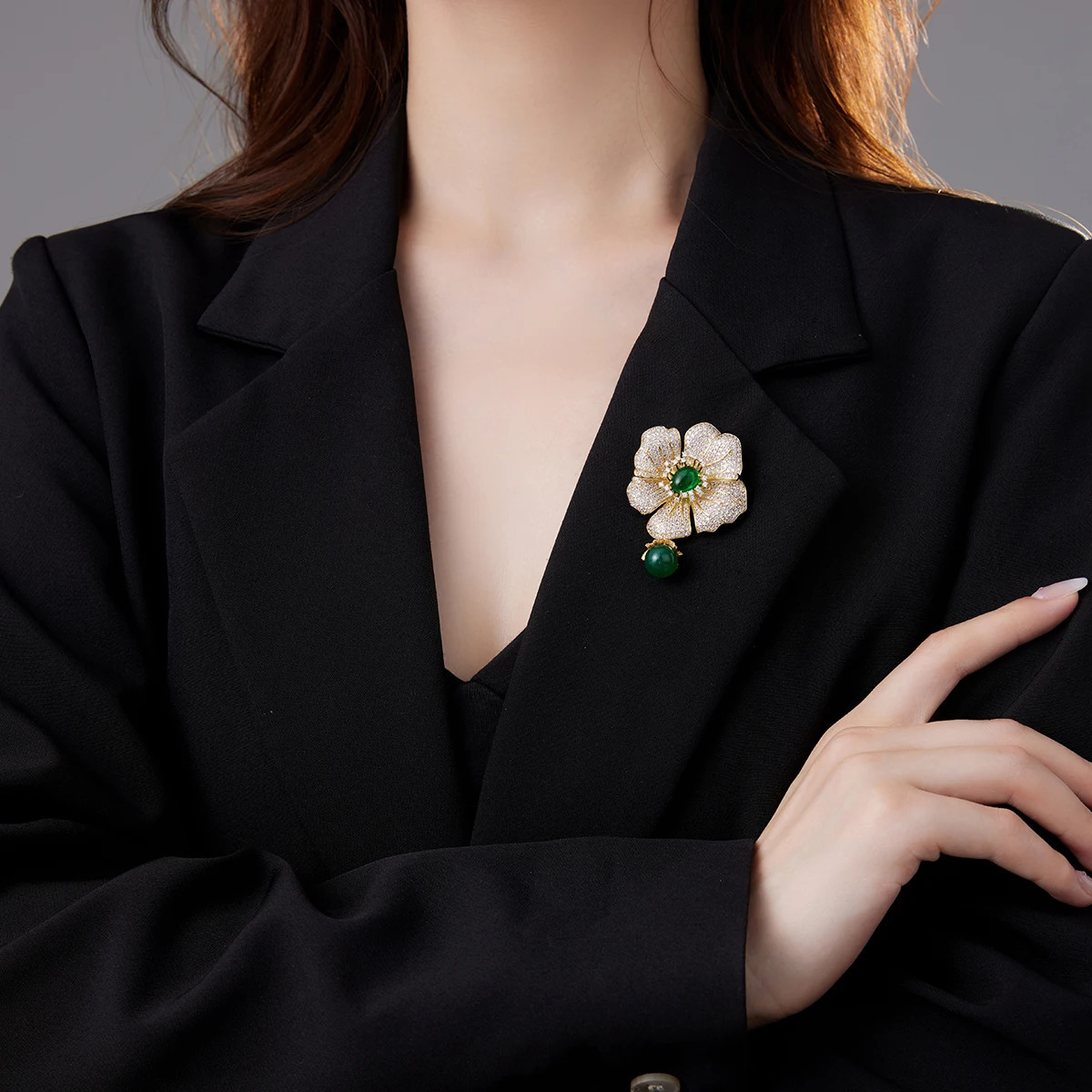 SUYU Chinese Fashion Temperament Womens Luxury Brooch Exquisite And Elegant Micro Inlaid Zircon Jewelry Decoration Holiday Gift 260403BJ - view 7