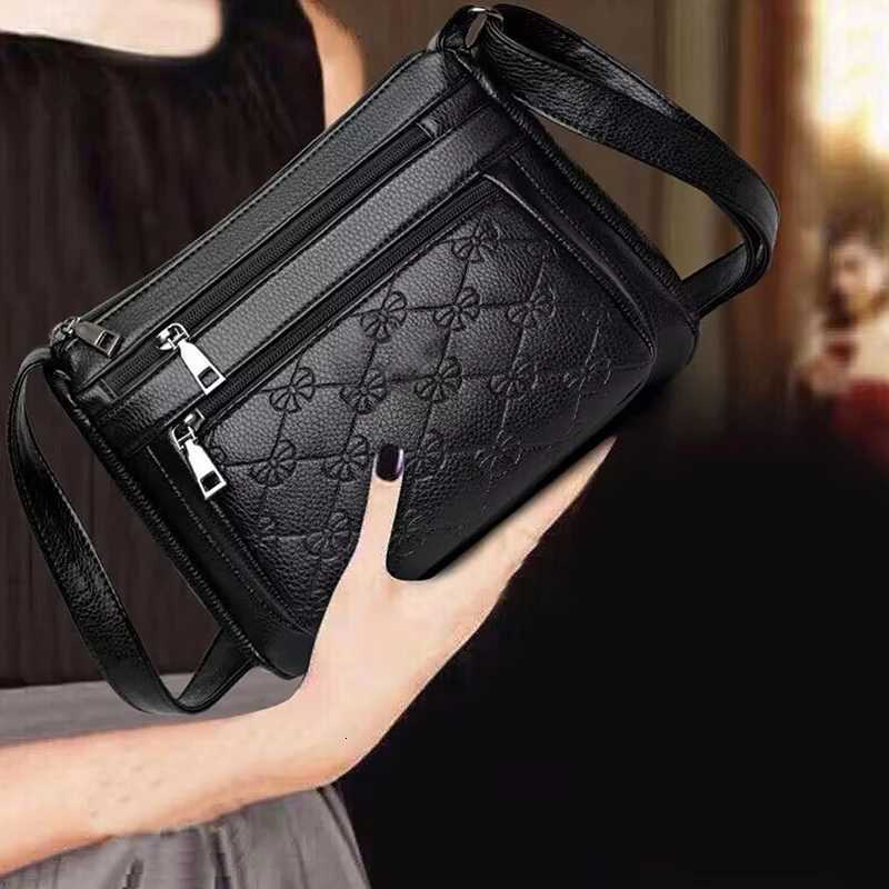 Womens Stylish Crossbody Shoulder Bag with Bow Print Decoration Practical for Daily Casual Outings Commute C260406
