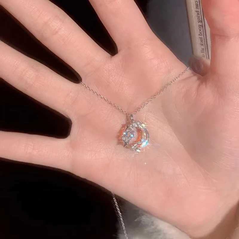 Fashion Shiny Star Moon Pendant Necklace for Women Simple Silver Color Moonstone Clavicle Chain Necklace Party Jewelry Gifts H260406