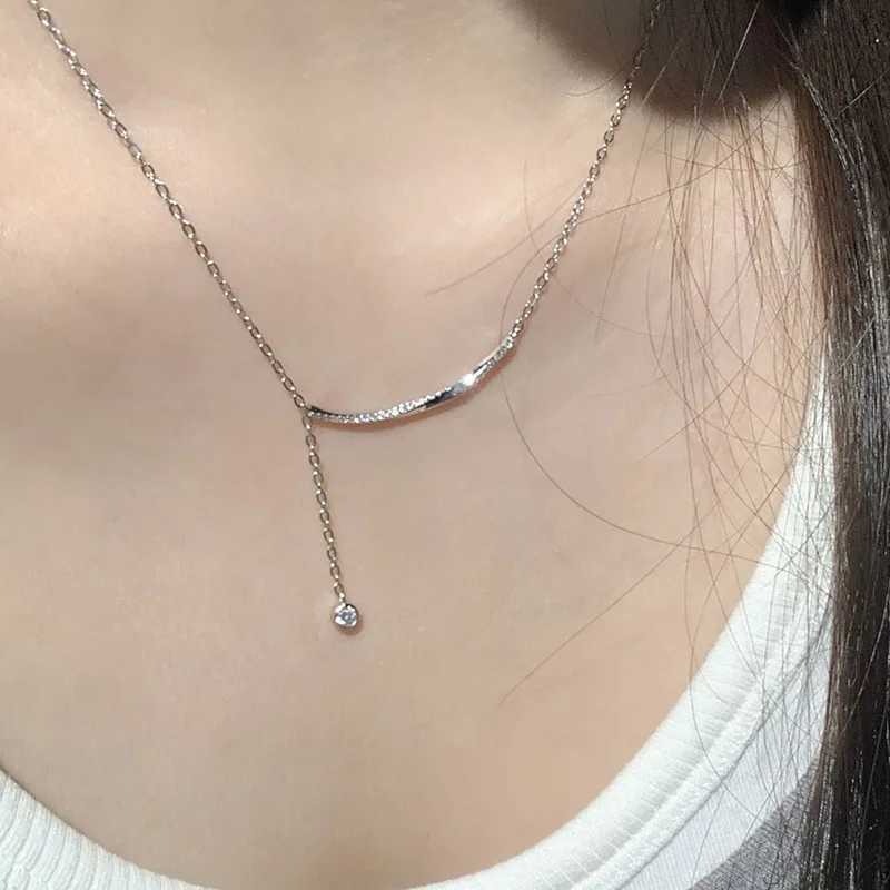 Elegant Tassel Zirconia Necklace for Women Luxury Clavicle Chain High-End Feel Diamond Embedded Pendant Wholesale Jewelry H260406
