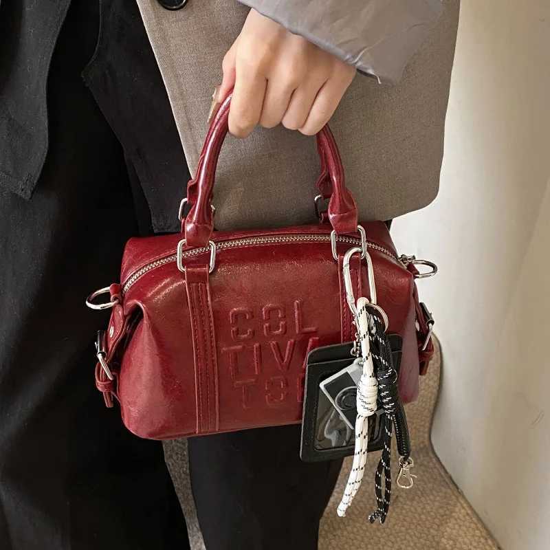 Ladies Shoulder Bag Trend Niche Handbag Pillow Bag Versatile FAshionable Commuting Crossbody Bag Women Handbags C260406