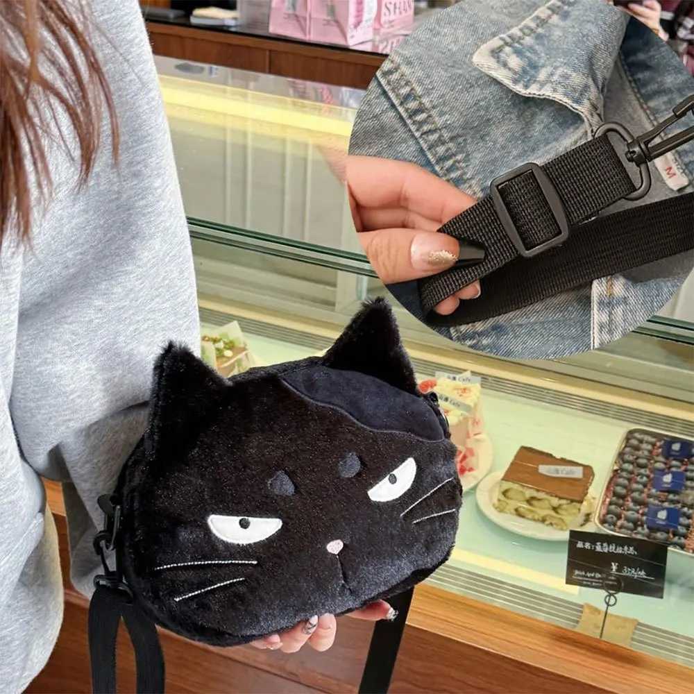 Chic Cute Cartoon Plush Cat Handbag Y2K Style Mini Crossbody Bag Personalized Cute Purse Cartoon Plush Soft Shoulder Bag C260406