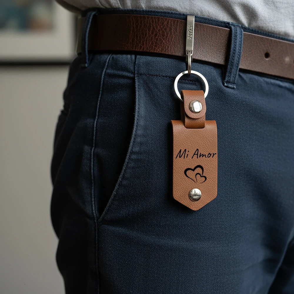 Custom Po Leather Keychain Printed Picture Personalized Key Tag Laser Engrave Text Keyring Gift for Family Lover Friends Box 260403BJ
