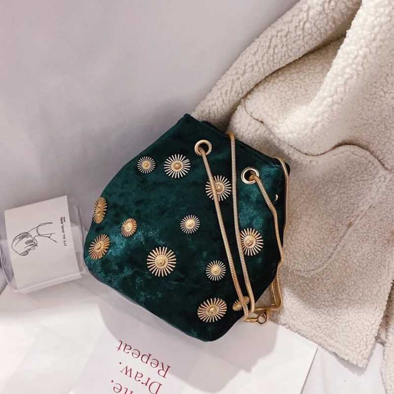 Versatile casual bag for women new Korean style fashionable shoulder bag solid color velvet chain shoulder bag C260406