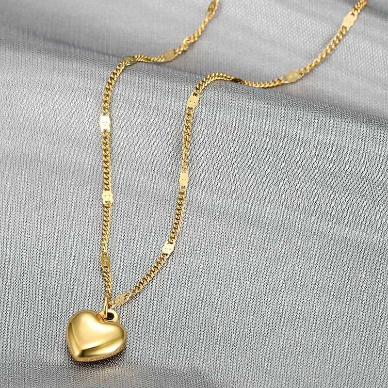 Stereoscopic Stainless Steel Will Not Fade Small Peach Heart Golden Necklace for Women Love Heart Pendant Collarbone Chain Gift H260406