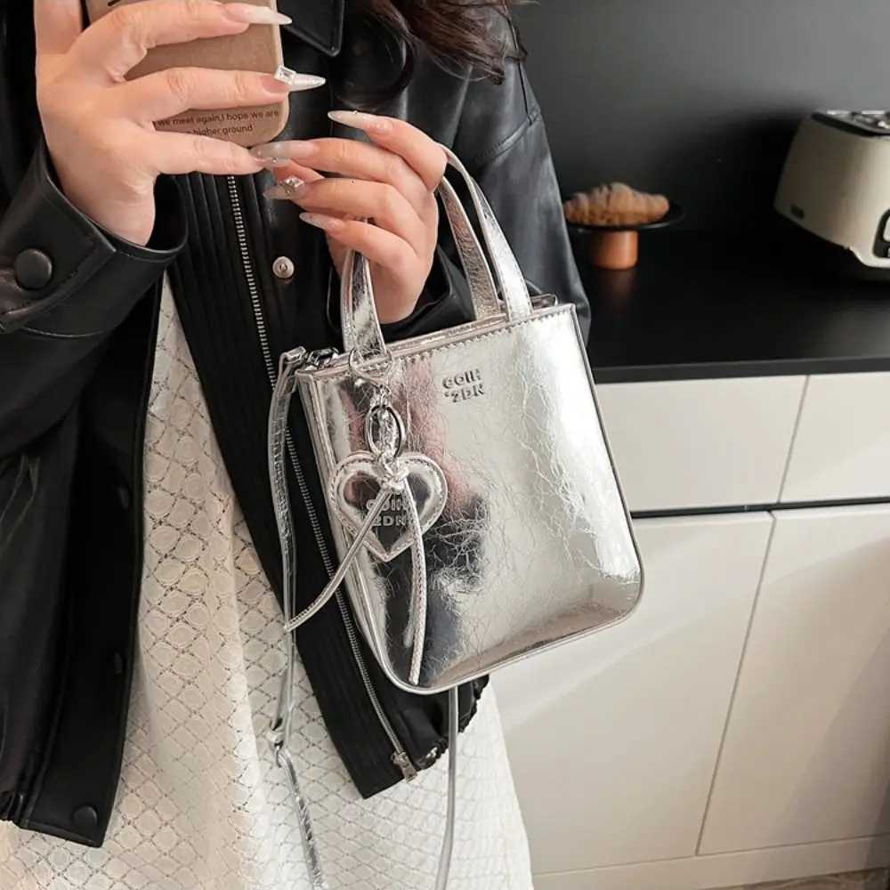 Fashion Pu Leather Shoulder Bag with Love Keychain Pendant Versatile Small Square Bag High Quality Chic Handbags for Women C260406