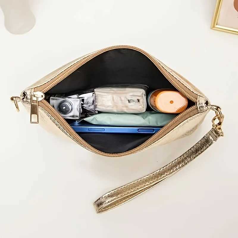 Elegant Gold Shiny Shoulder Bag Adjustable Shoulder Strap Zipper Closure Fashionable Retro Casual Crossbody Bags C260406