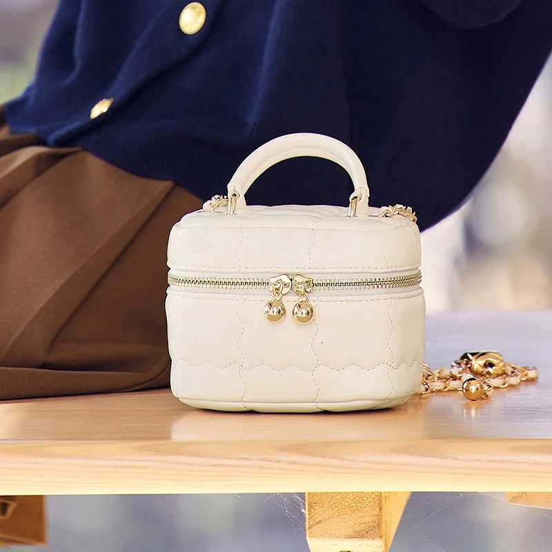 Semir Box Bag Women Summer 2024 New Mini Makeup Bag Little Fragrance Style Handbag Gentle Crossbody Bag C260406