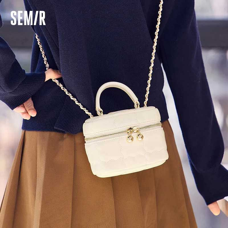 Semir Box Bag Women Summer 2024 New Mini Makeup Bag Little Fragrance Style Handbag Gentle Crossbody Bag C260406